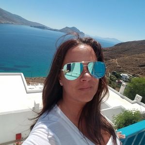 Quay silver mirrored sunglasses